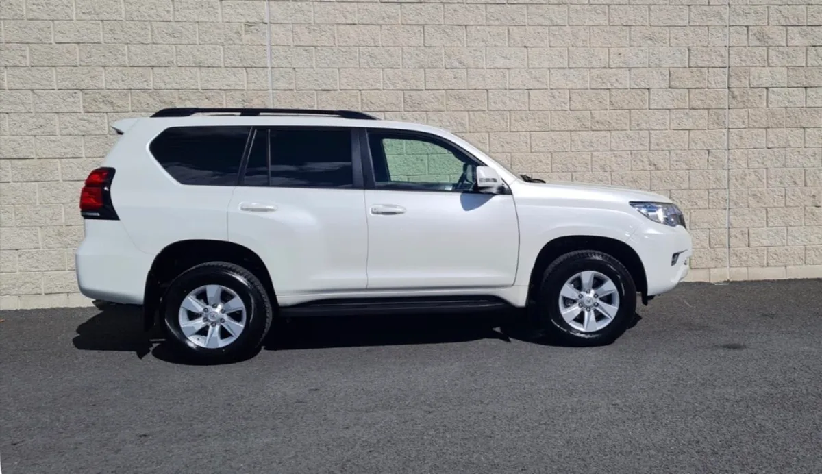 Toyota landcruiser - Image 3