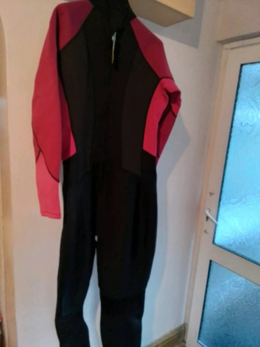 Ladies diving suit - Image 2