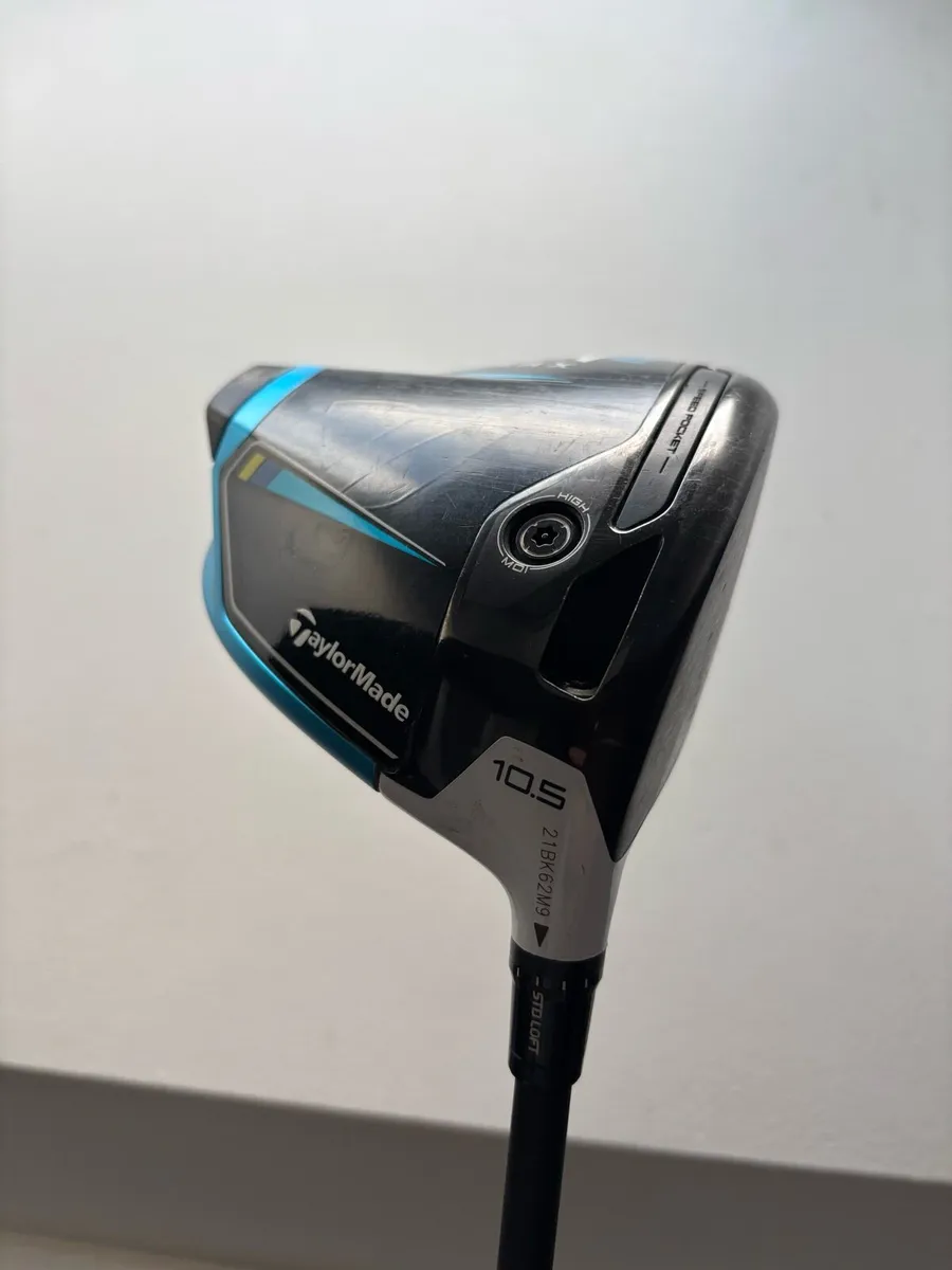 Taylormade Sim2 Max Driver - Image 1