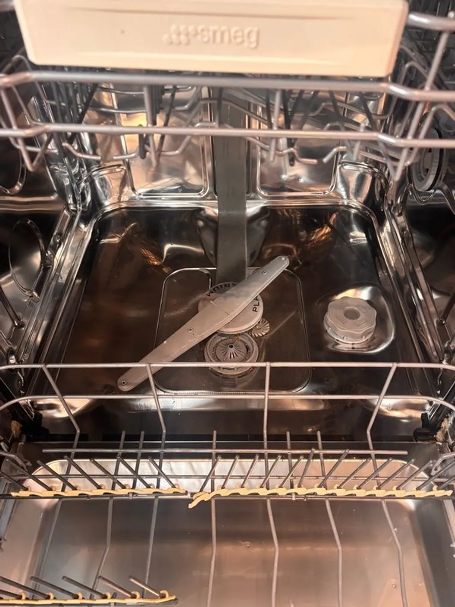 SMEG DFFABCR 50s Style Retro Cream Dishwasher - Image 3