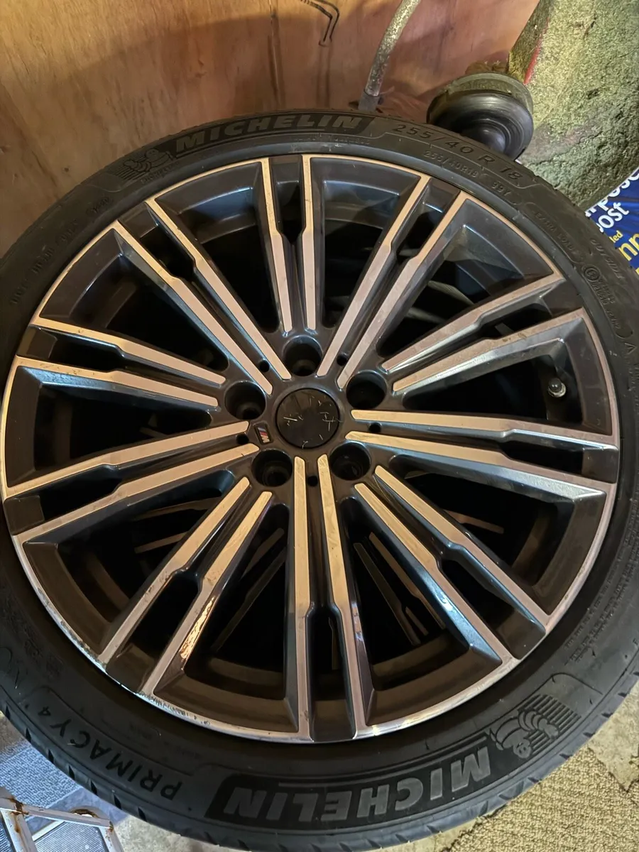 Set of 4 BMW 18" M Sport Alloy Wheels - Image 1