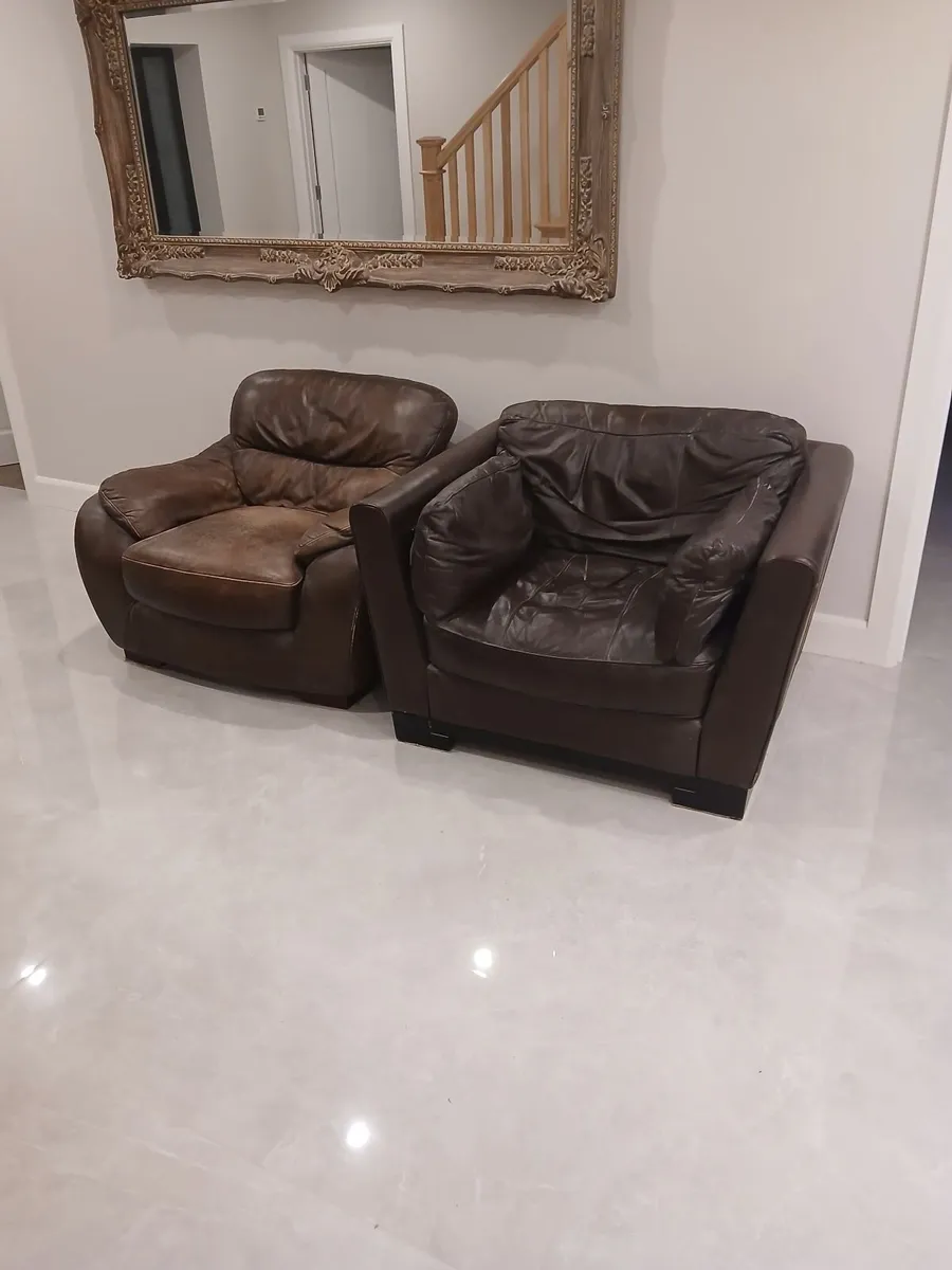 Armchairs - Image 1