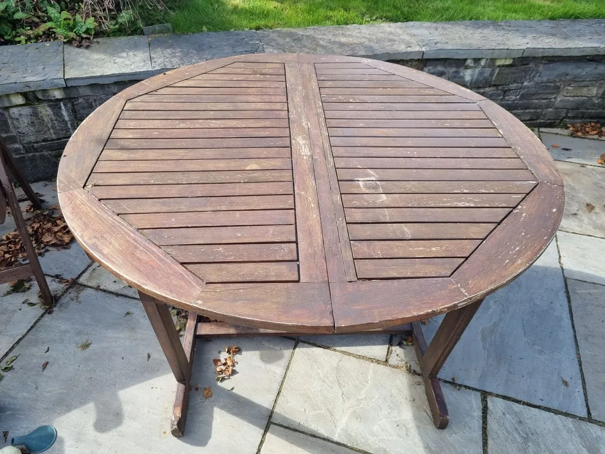 Garden table - Image 3