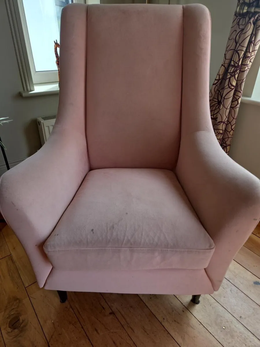 High back winged chair - Image 1