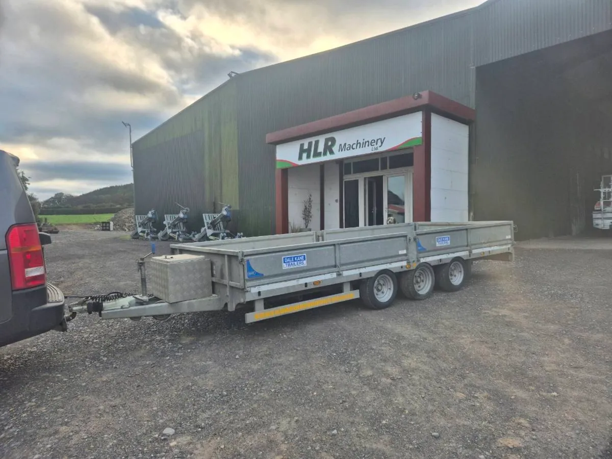 16ft jeep trailer - Image 1