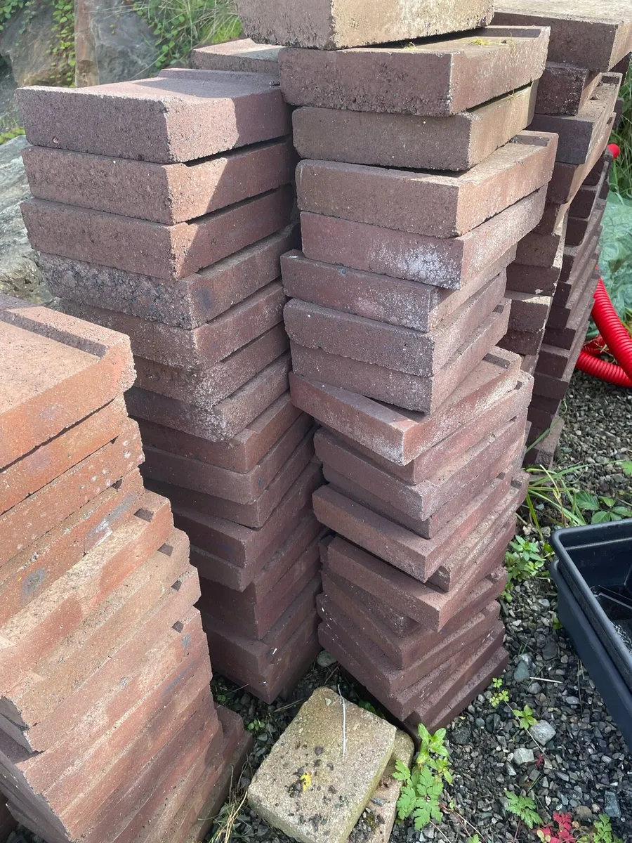 Storage bricks - Image 1
