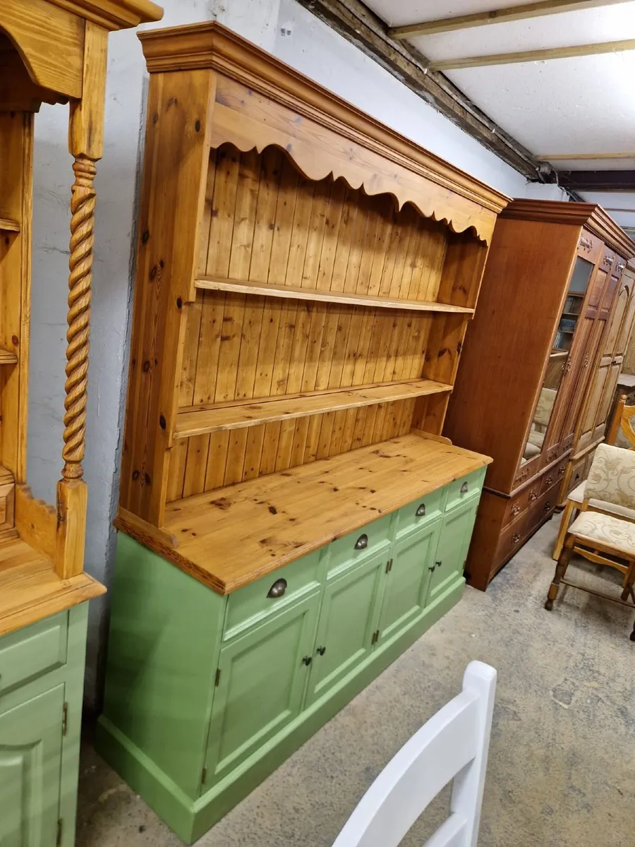 Large 6ft vintage pine kitchen dresser - Image 2