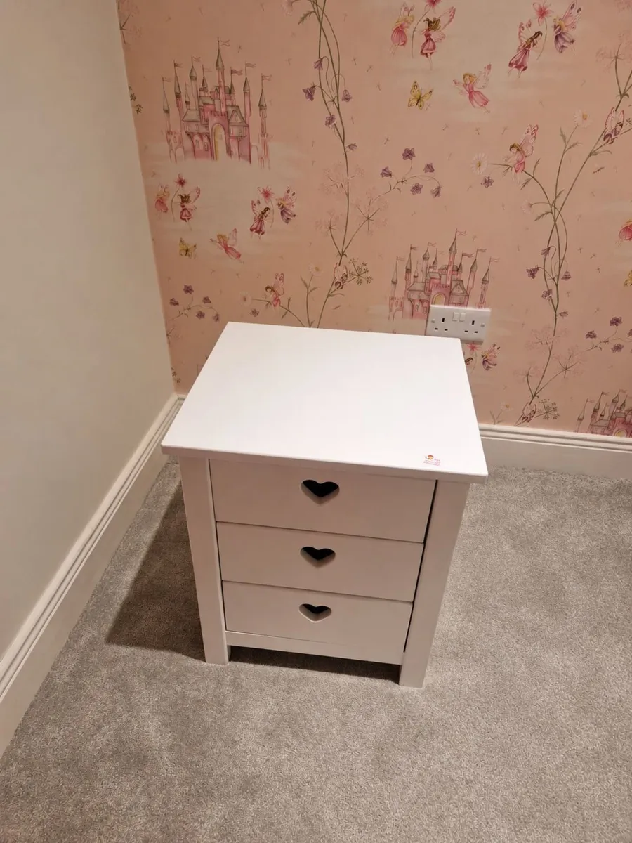 3-Piece Child's Bedroom Set - Image 4