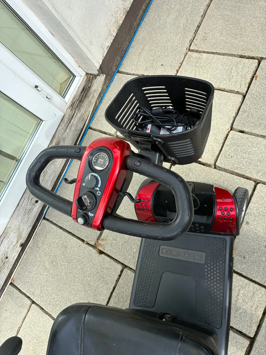 Electric scooter - Image 4