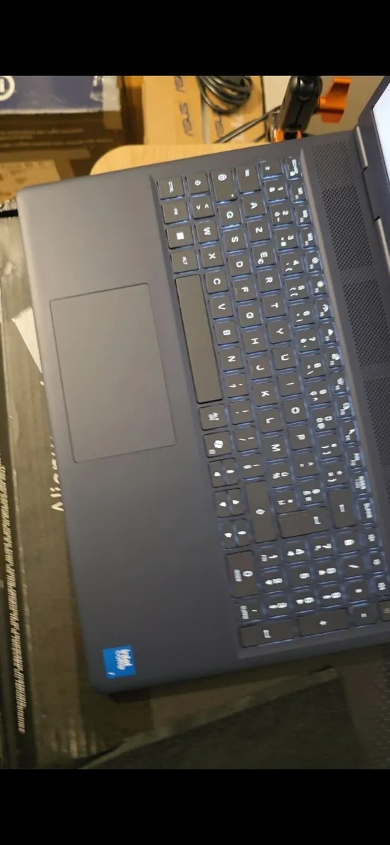 Alienware 16 Aurora | i7-240H | RTX 5060 8GB | 16G - Image 3