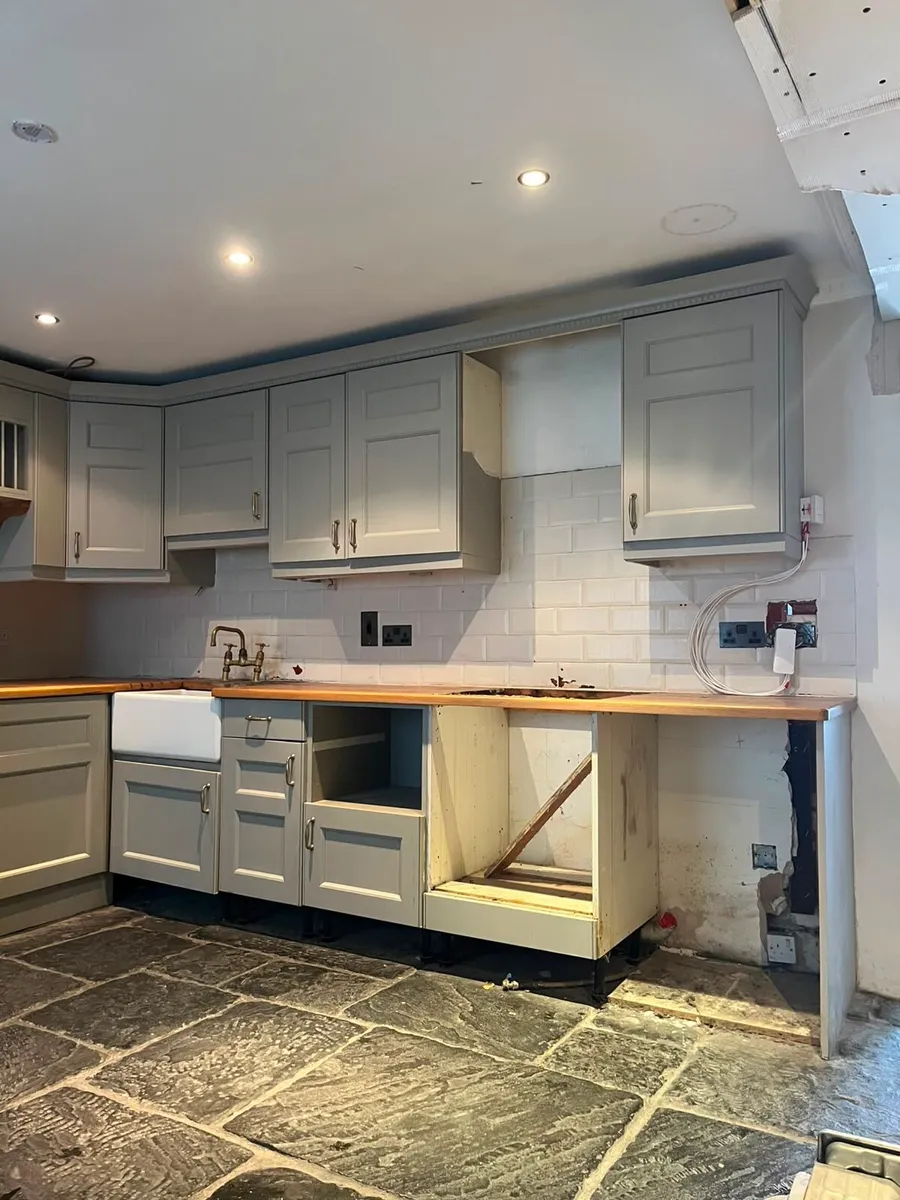 Painted kitchen - Image 4