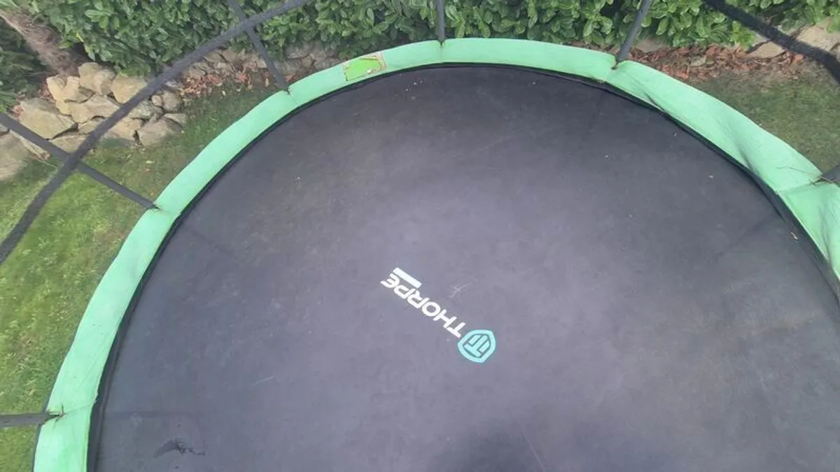 Thorpe Trampoline 12 ft - Image 3