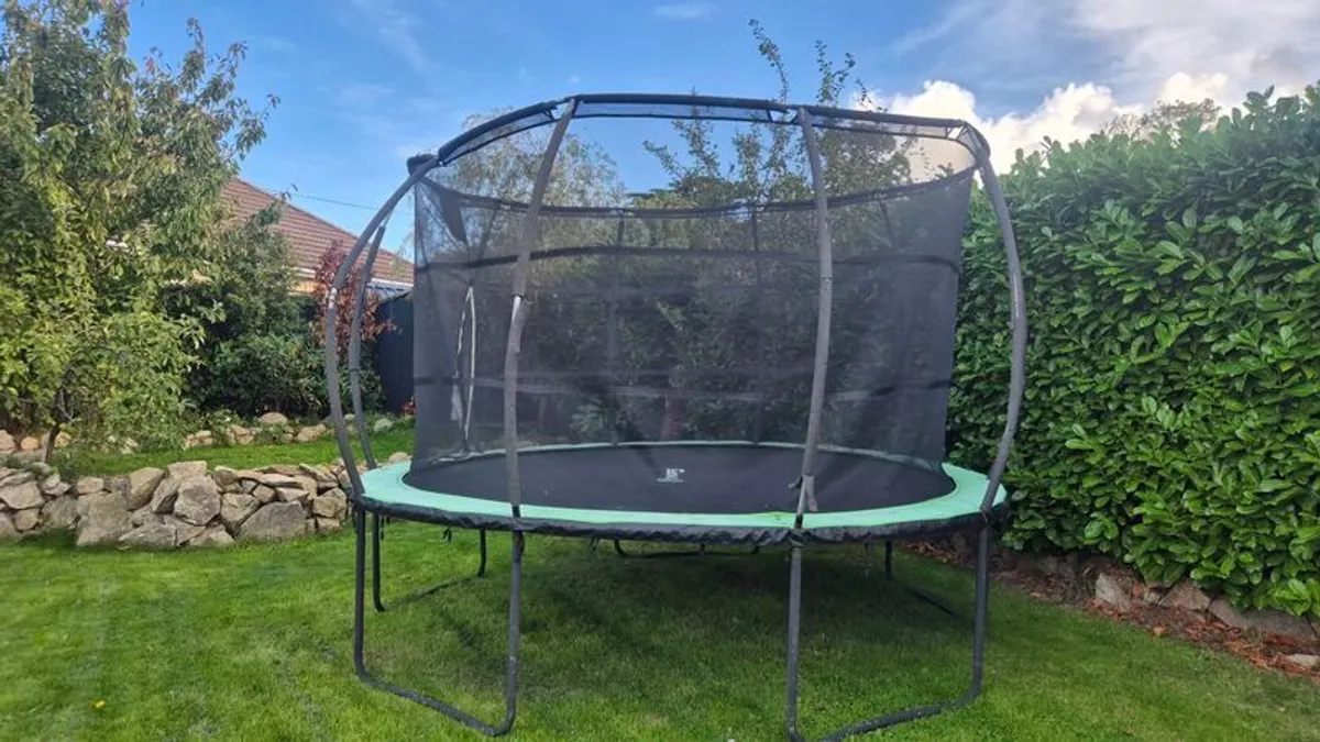 Thorpe Trampoline 12 ft - Image 1