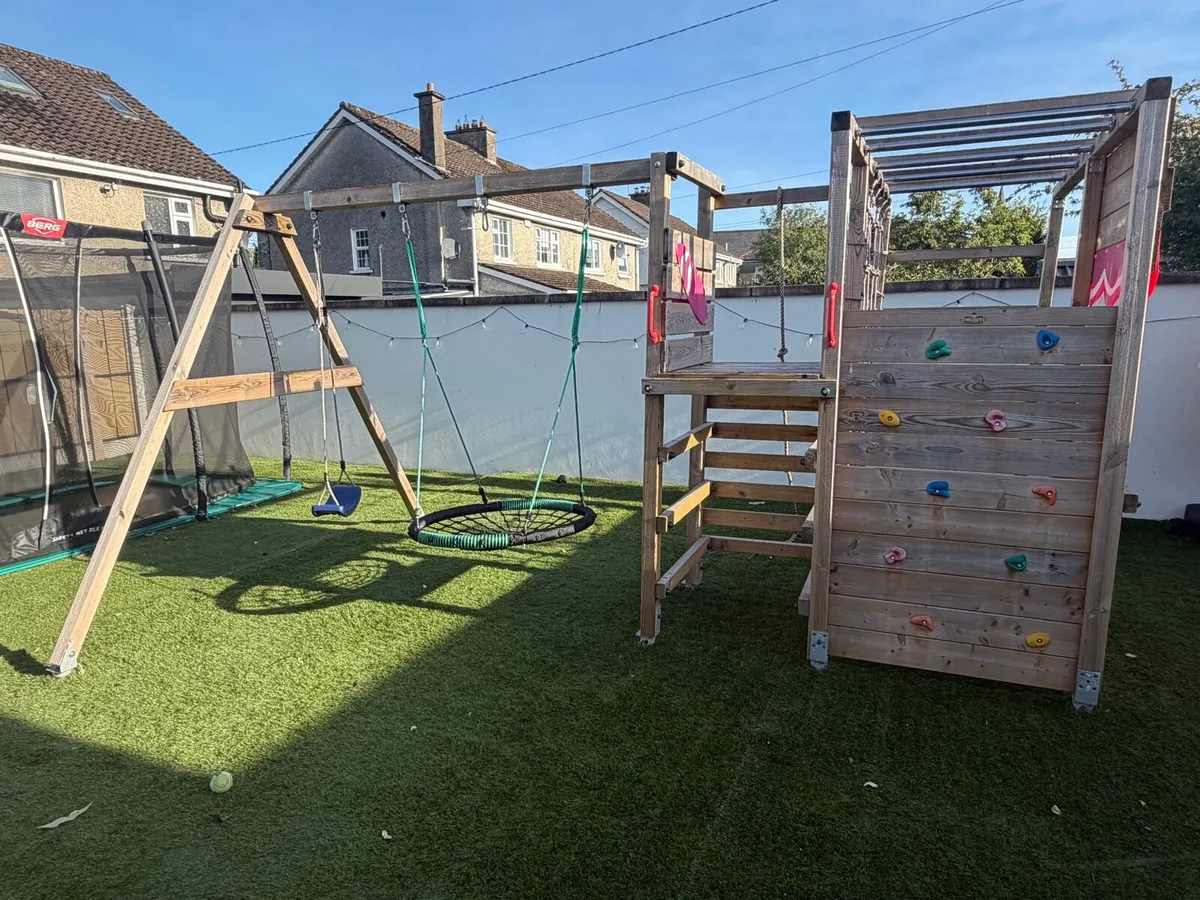 Wickey Smart Zone outdoor play set - Image 1