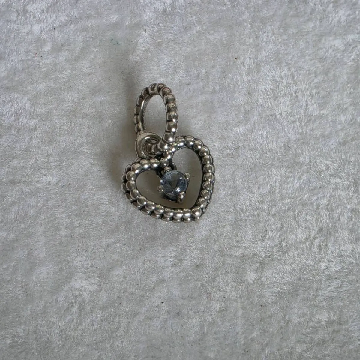 Pandora silver heart charm with blue gemstone - Image 3
