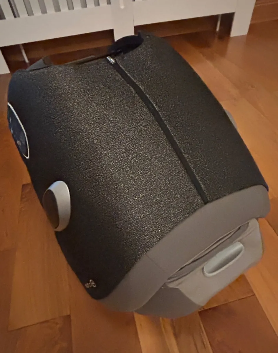 360’ Cybex Sirona Z i-Size Car Seat Newborn++ - Image 4