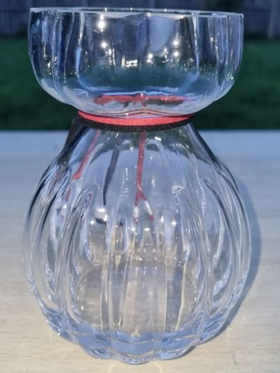 Vase designed by Maria Petterson  SEA Glasbruk - Image 3