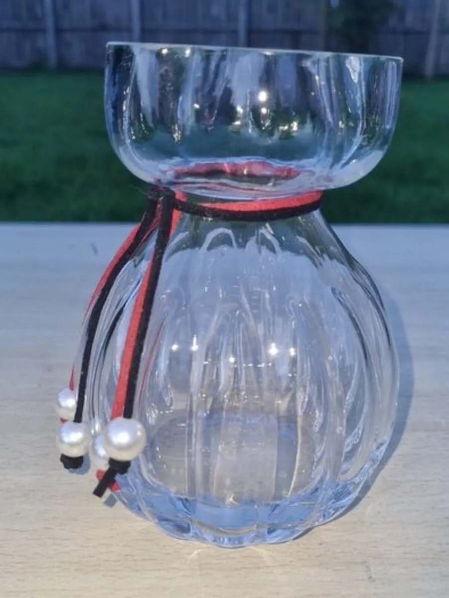 Vase designed by Maria Petterson  SEA Glasbruk - Image 2
