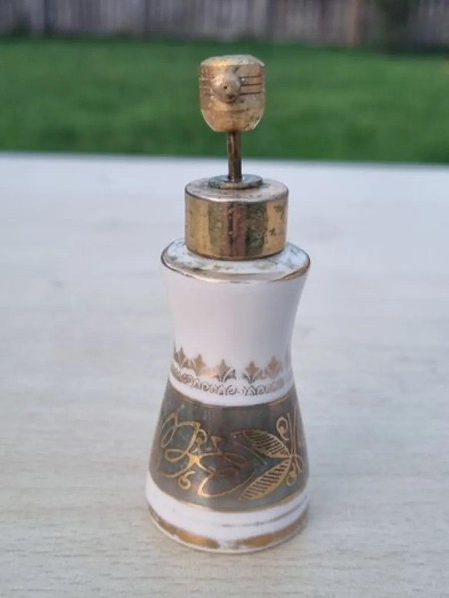Antique Bavarian porcelain perfume bottle - Image 1