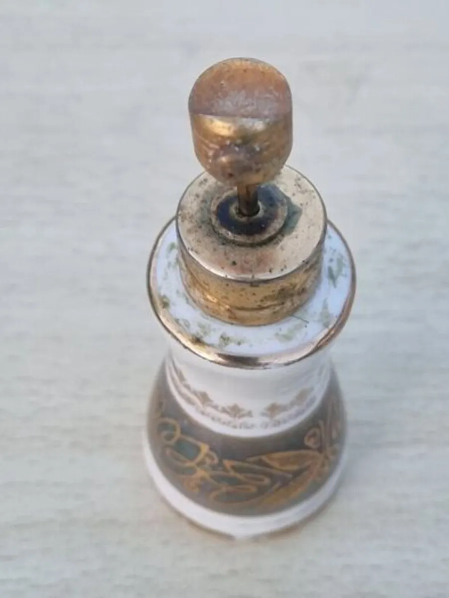 Antique Bavarian porcelain perfume bottle - Image 2