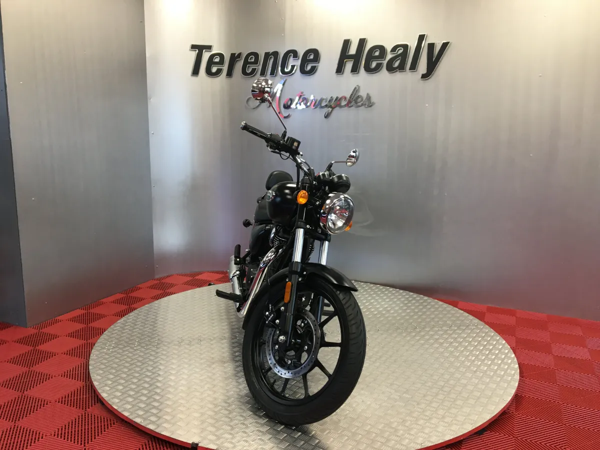 2023 Royal Enfield Meteor 350 - Image 3