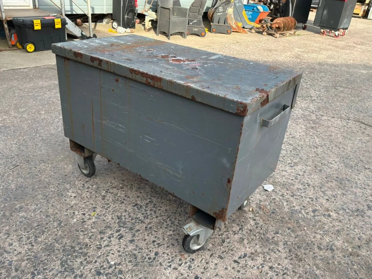 Other Other - Image 4