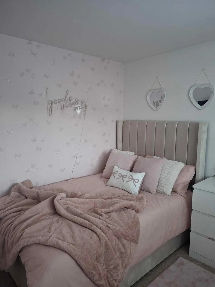 Bed - Image 3