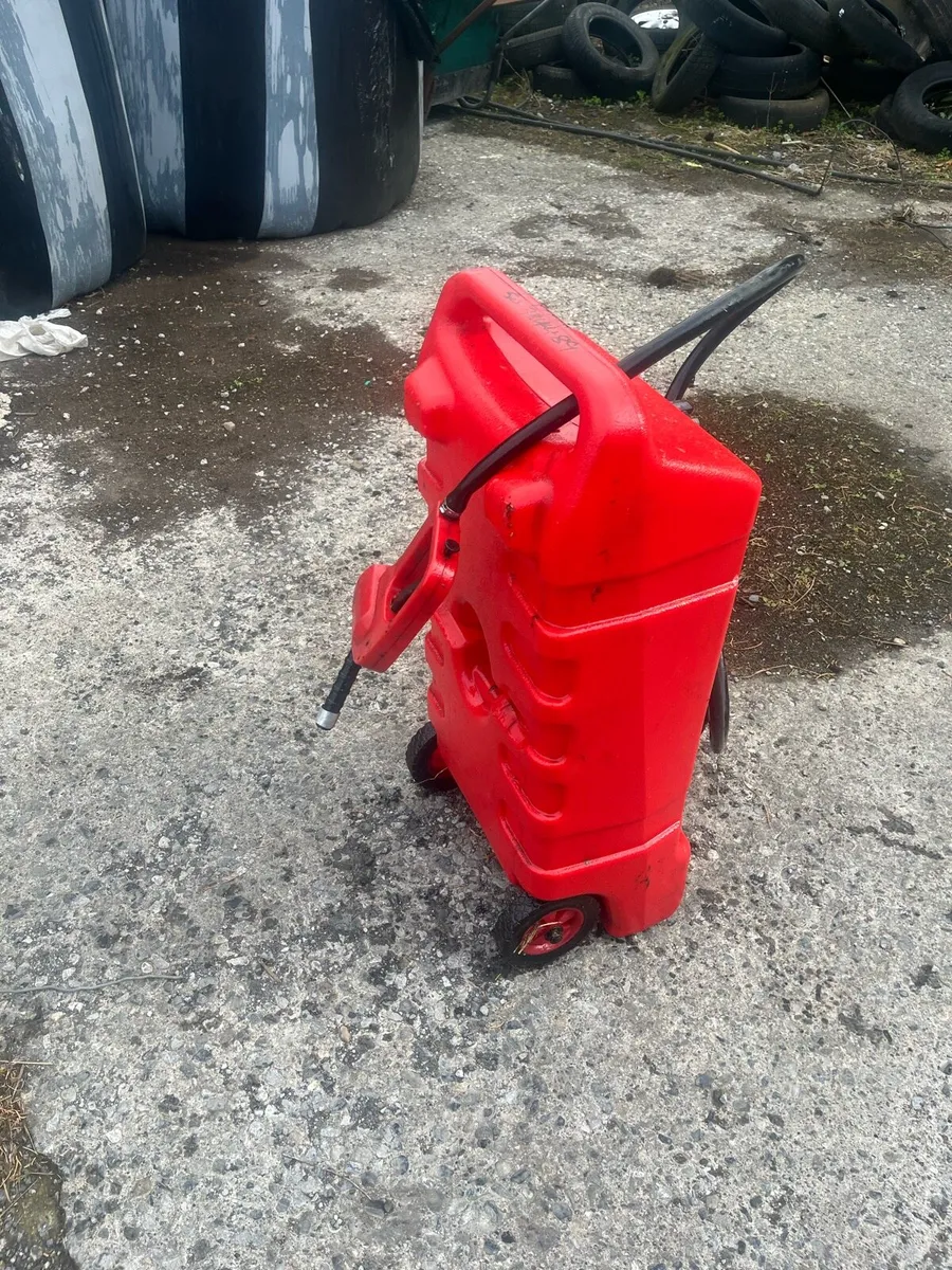 diesel pump - Image 1