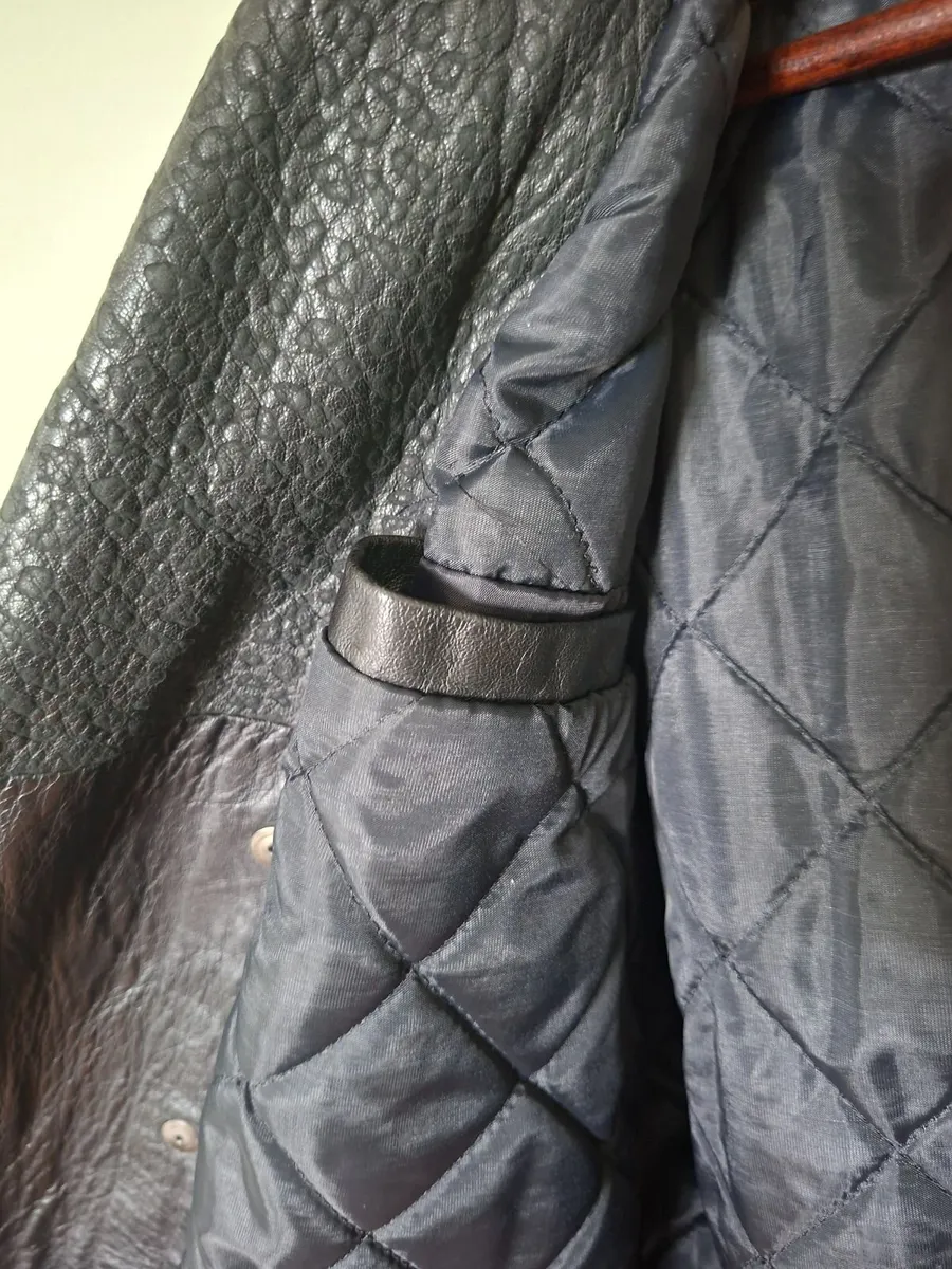 Vintage  black leather jacket - Image 2