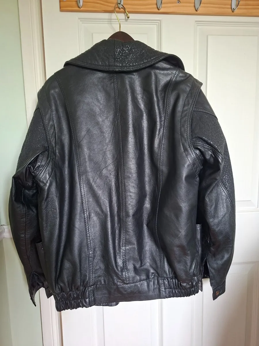 Vintage  black leather jacket - Image 3