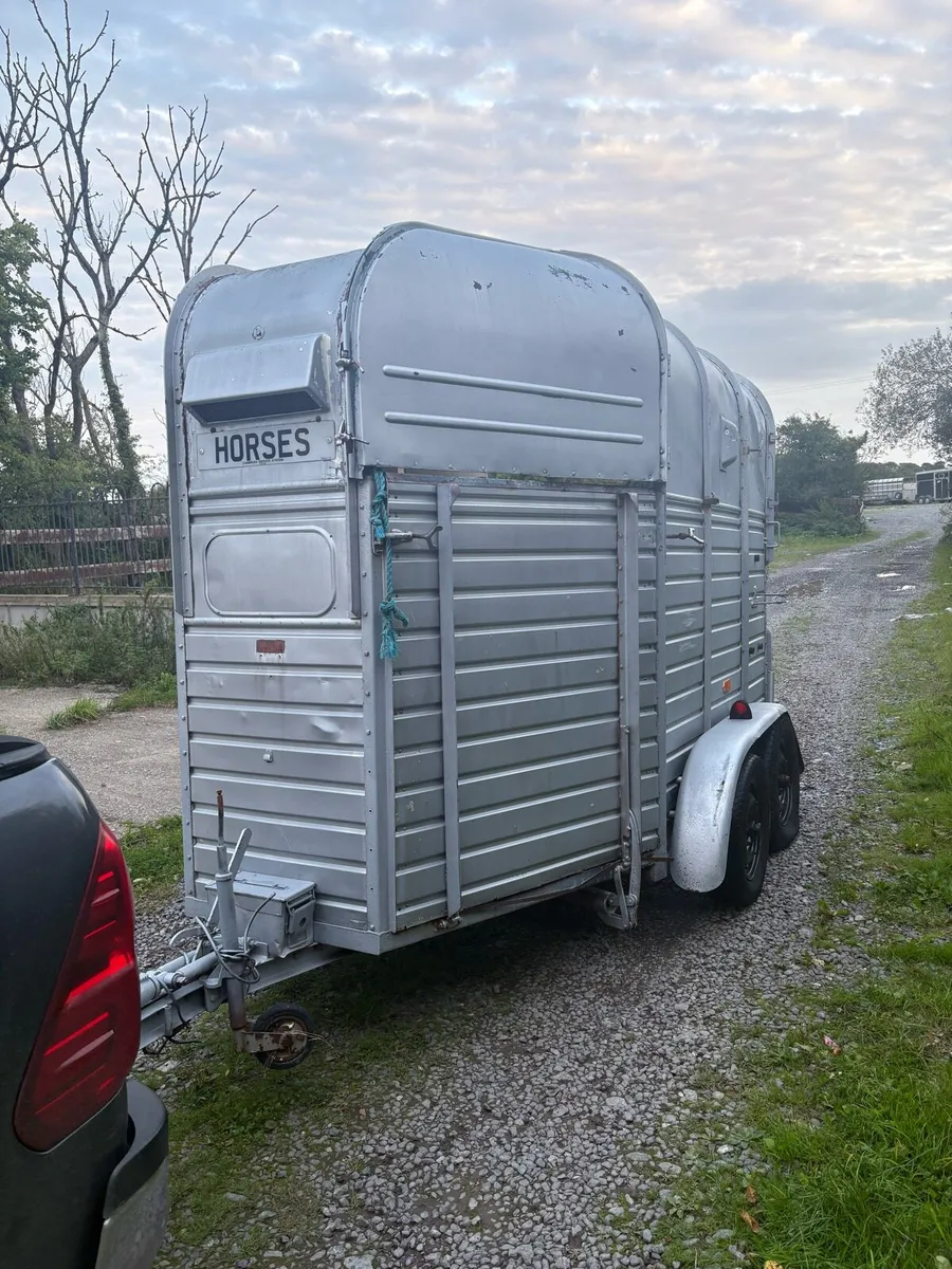 Old style rice horse box - Image 3