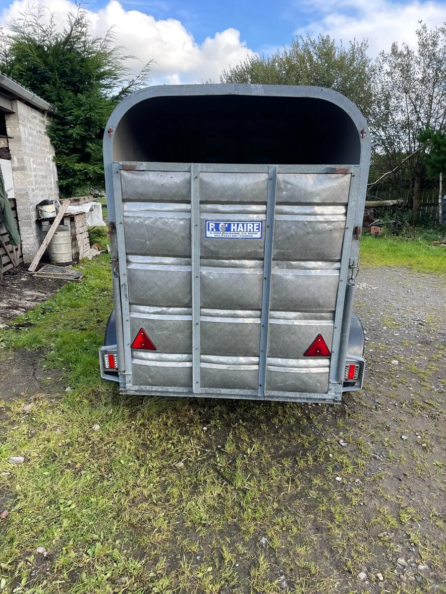 8ft x 4.6ft cattle trailer - Image 3