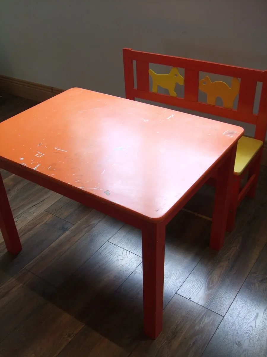 Children's table and bench - Image 2