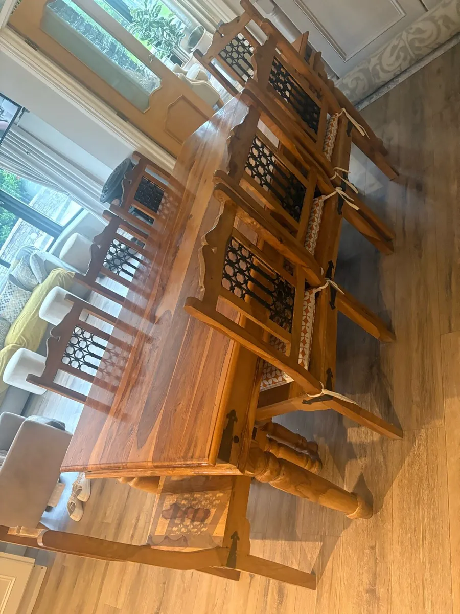 Solid wood Dining Table & 8 Chairs - Image 3