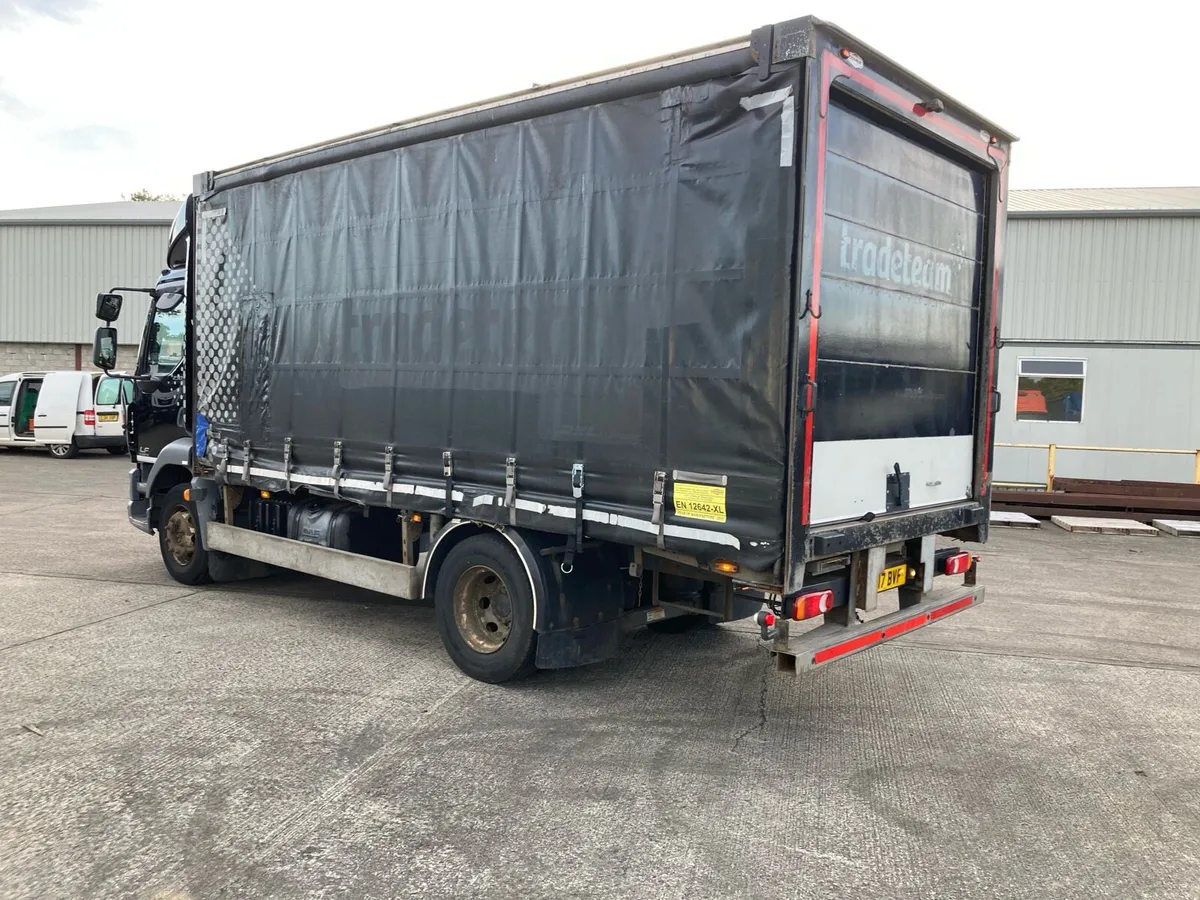 2017 Daf 55-230 16 Ton 18 ft curtainside - Image 3