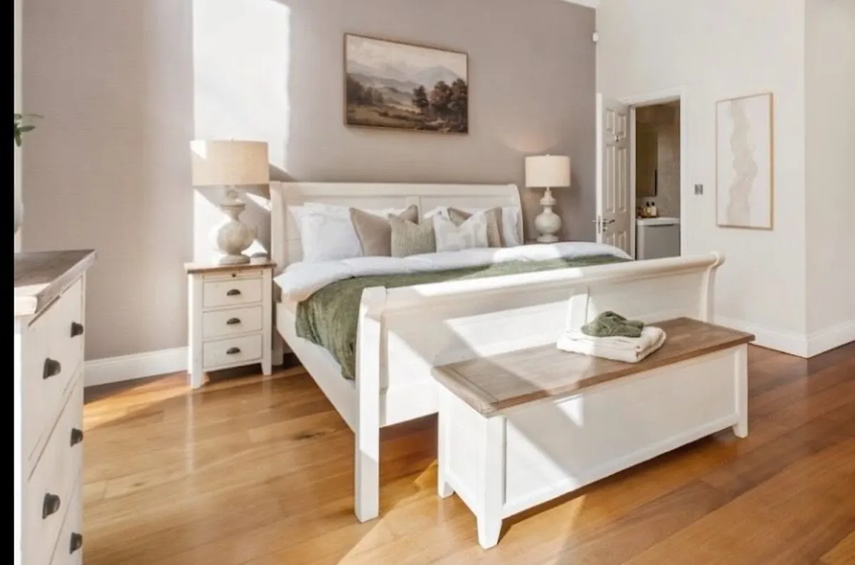 Super King bedroom set - Image 1