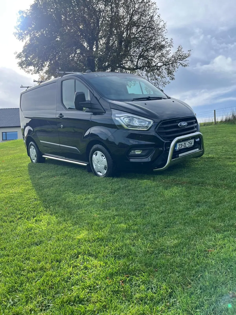 Ford Transit Custom 2023 - Image 2