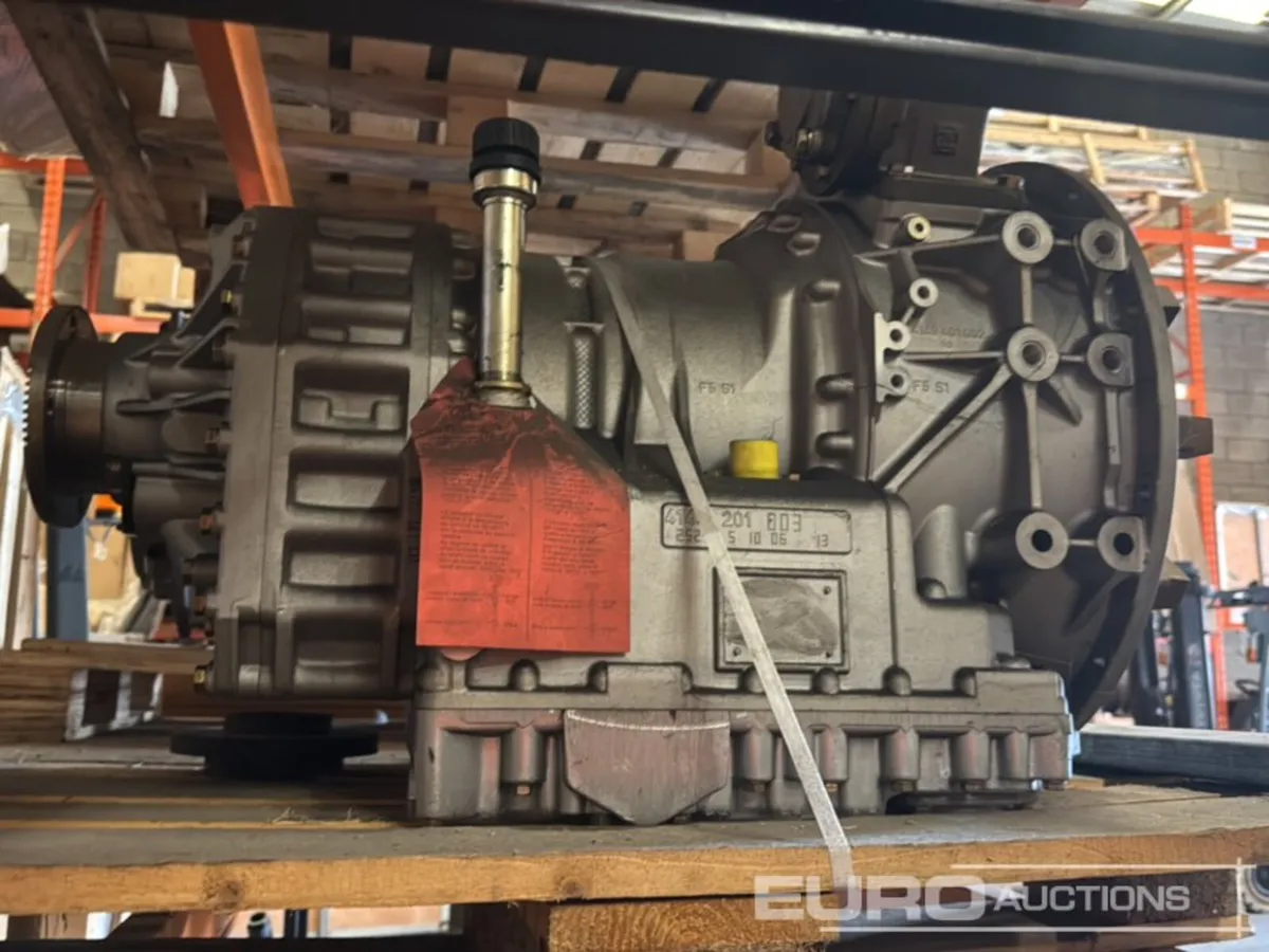 ZF Gearbox to suit Hino - Image 3