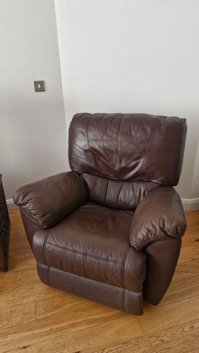 Suite of reclining leather sofas - Image 3