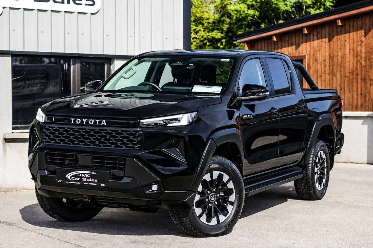 2026 TOYOTA HILUX INVINCIBLE - Image 1