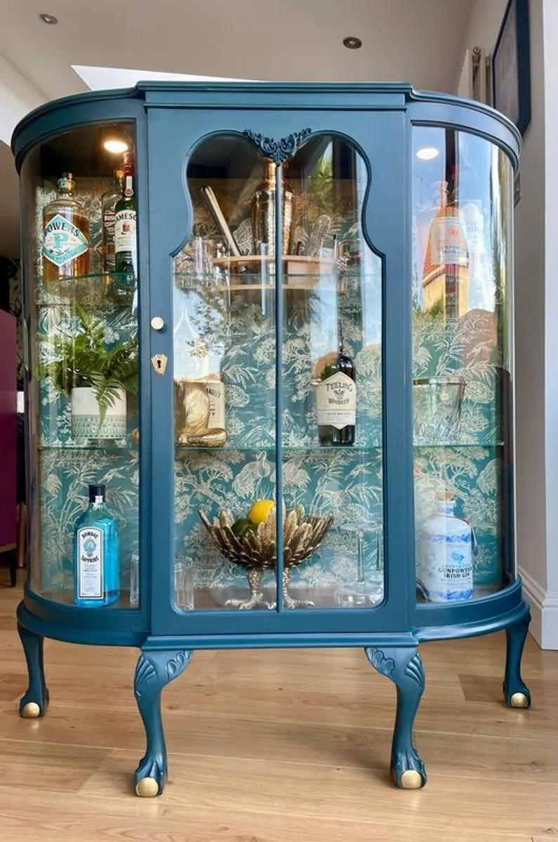 1940's drinks/display cabinet - Image 1