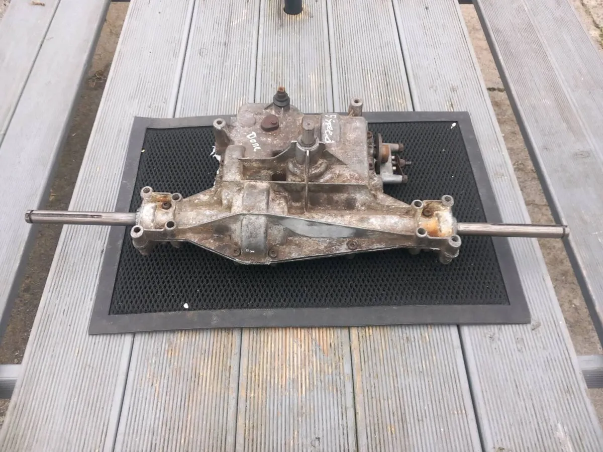 Spicer Dana manual gearbox for sale - Image 3