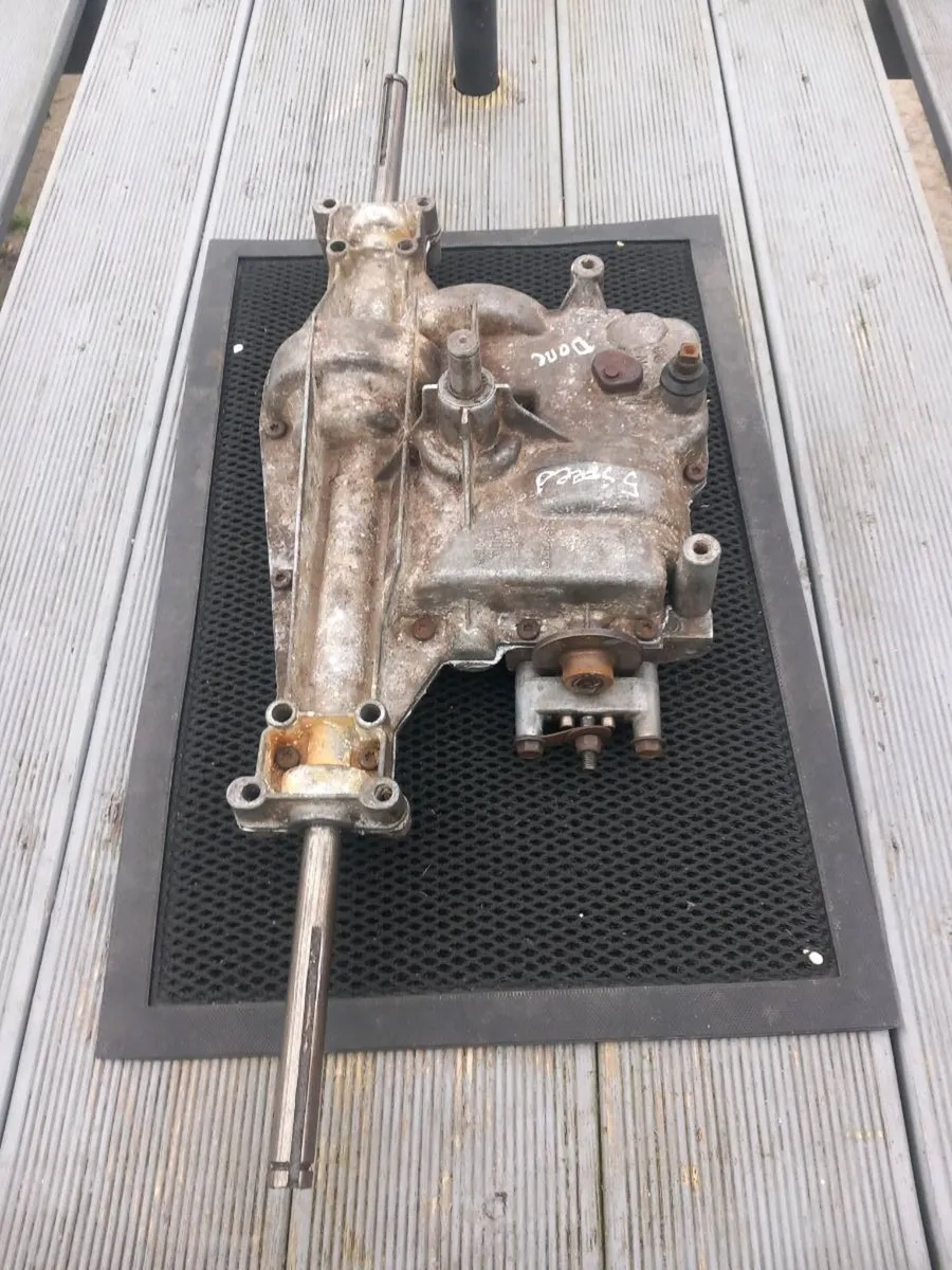 Spicer Dana manual gearbox for sale - Image 4