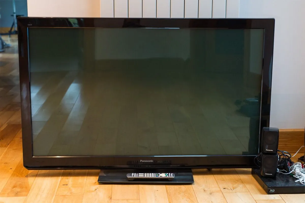 FREE Panasonic 50 inch Plasma & DVD/Blueray Sound - Image 1