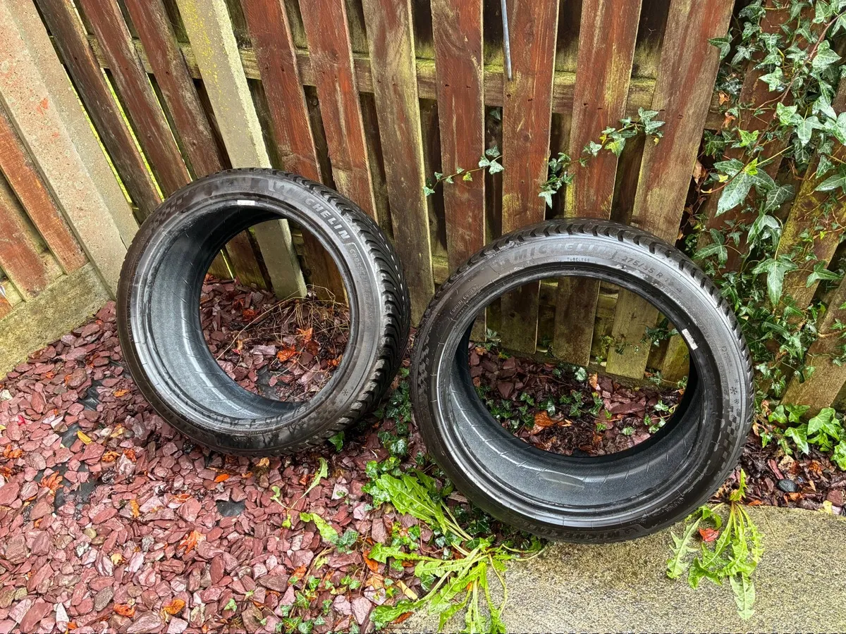 275/35R19 Michelin Crossclimate Sport 3 tyres - Image 2