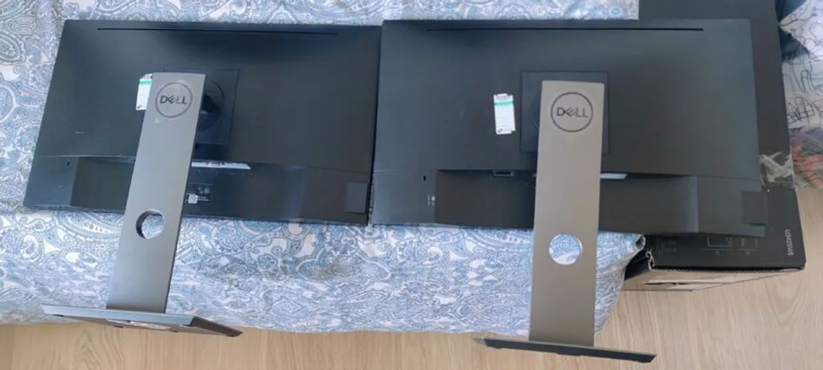 2 Monitors DELL 24" - Image 2