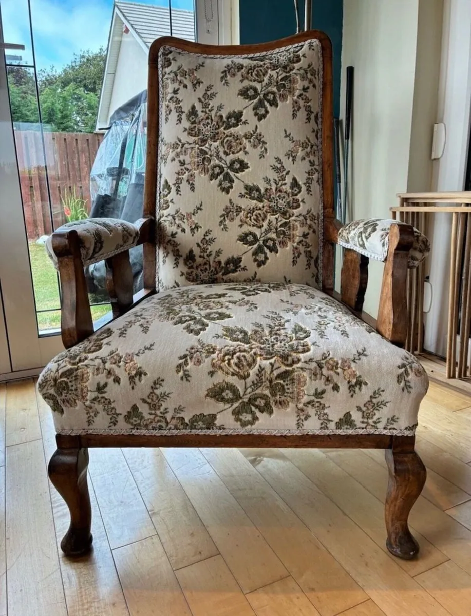 Traditional 3 Piece Chaise Lounge & Armchair Suite - Image 3