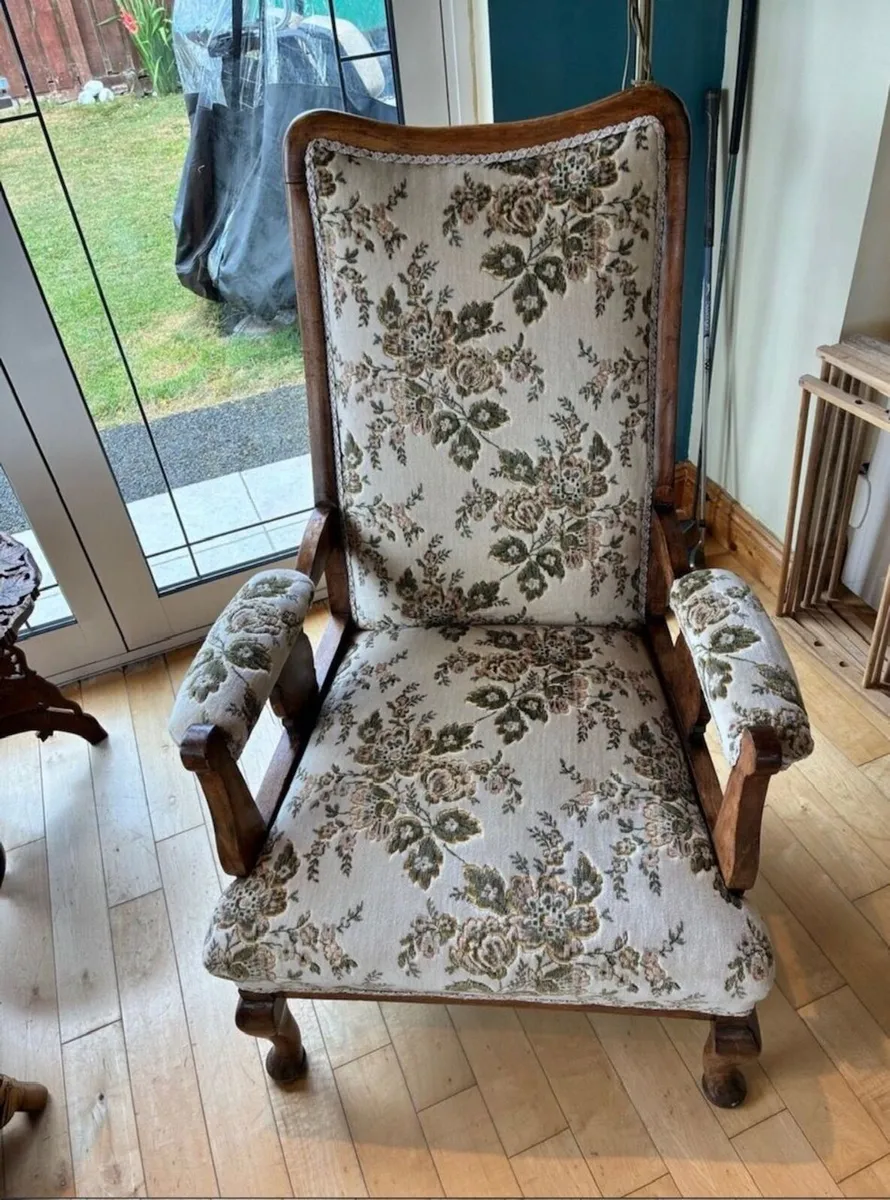 Traditional 3 Piece Chaise Lounge & Armchair Suite - Image 2