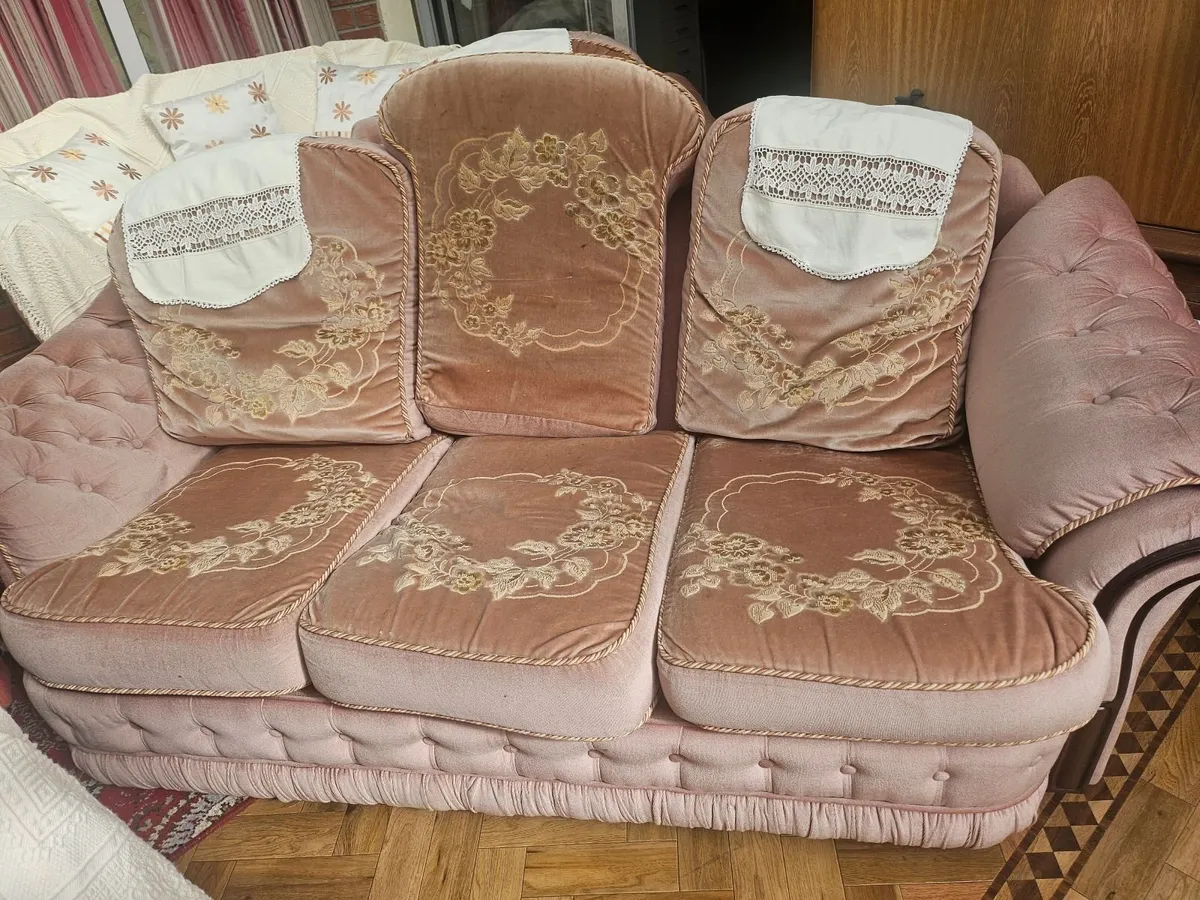 Suite of Furniture - Image 3