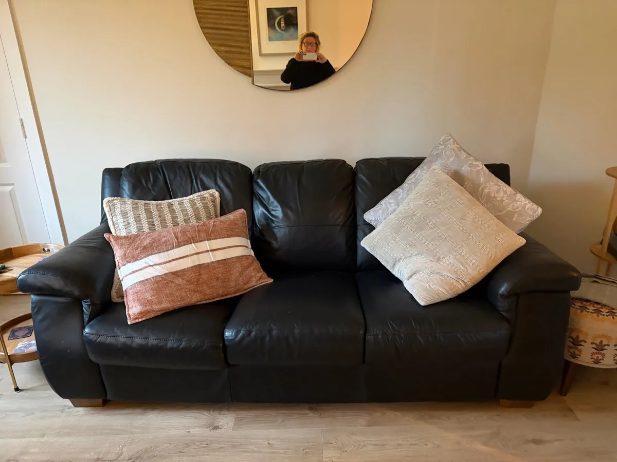 Black Leather 3-Seater & 2-Seater Sofa Set - Image 1